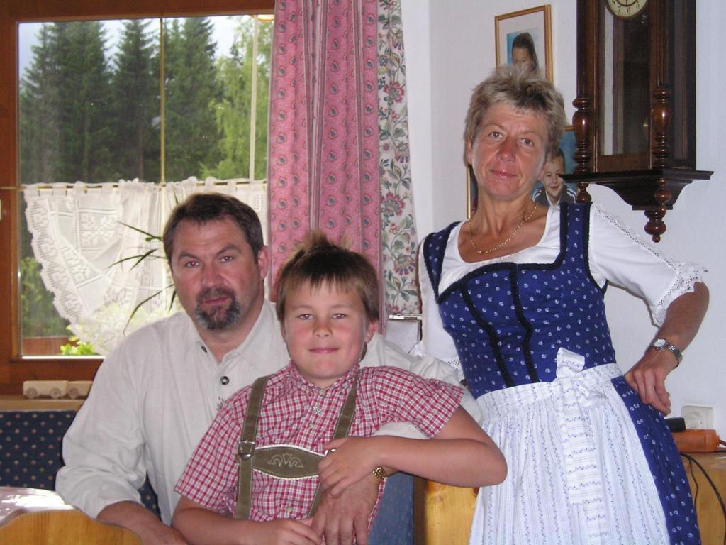 Ferienhaus Rosi Sankt Martin am Tennengebirge Exterior photo